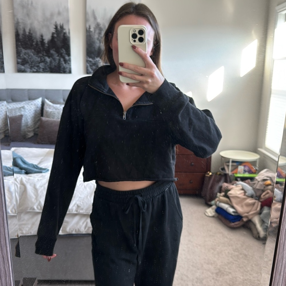 Cropped quarter zip